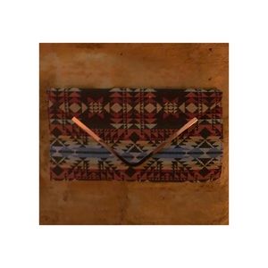 Native Clutch